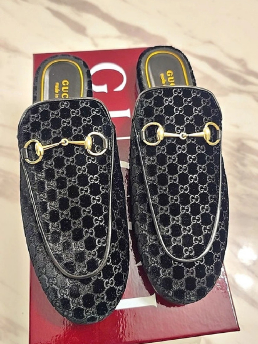 Gucci GG Velvet Princetown Slipper Mules Black & Gold EU 39.5 U.S 9.5. New